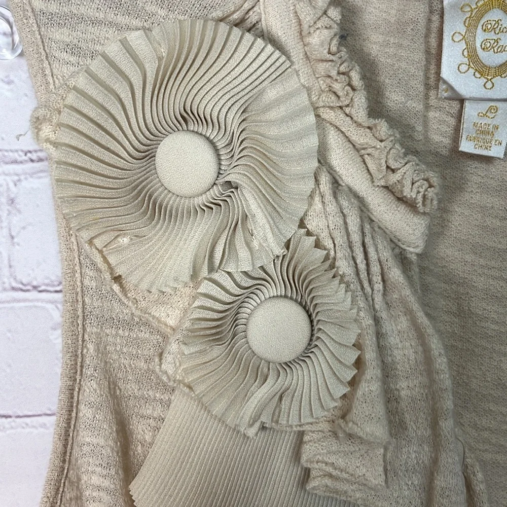 Ric Rac Sleeveless Ruffle Blouse - Picture 4 of 13